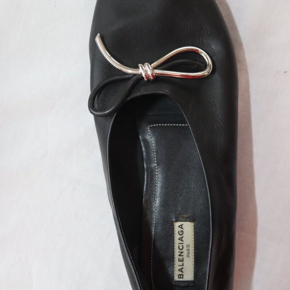 Balenciaga Black Leather Flats with Silver Metal Bow size 41 1/2 made in Italy - Picture 12 of 14